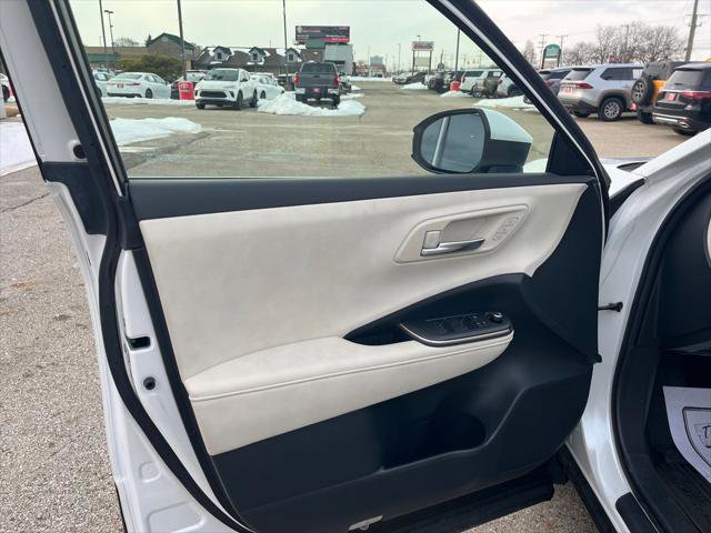 Certified 2023 Toyota Crown Limited image 10