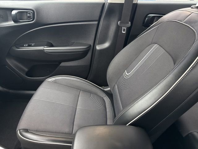 Certified 2026 Hyundai Venue SEL image 38