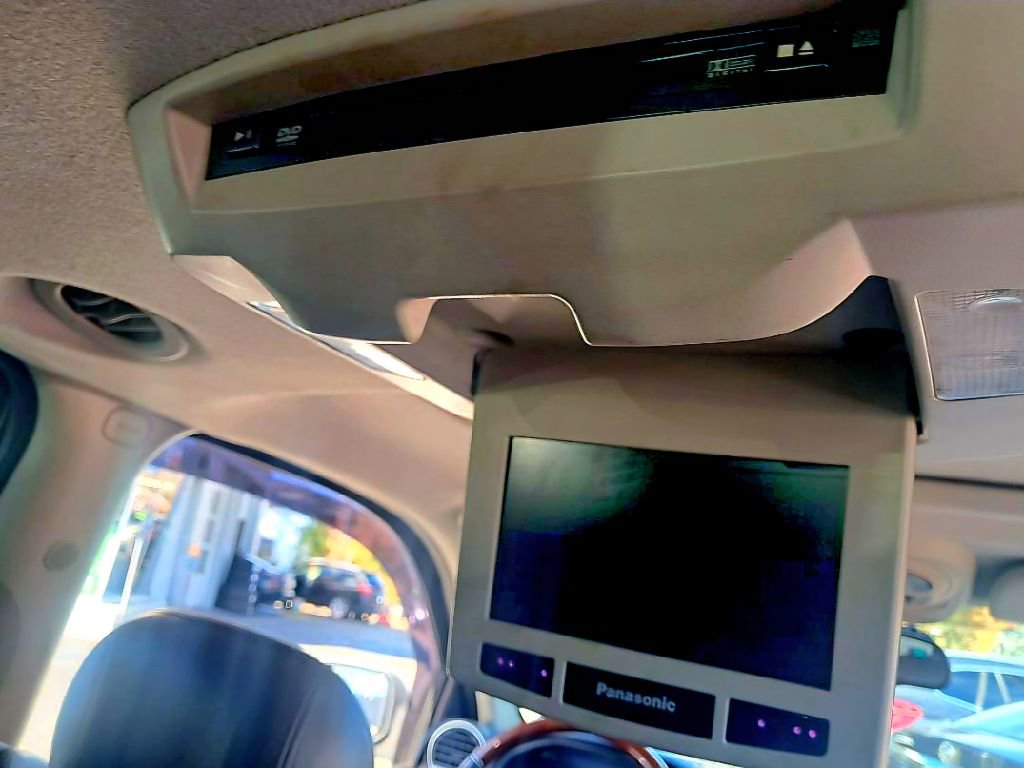 Used 2006 GMC Envoy XL Denali image 8