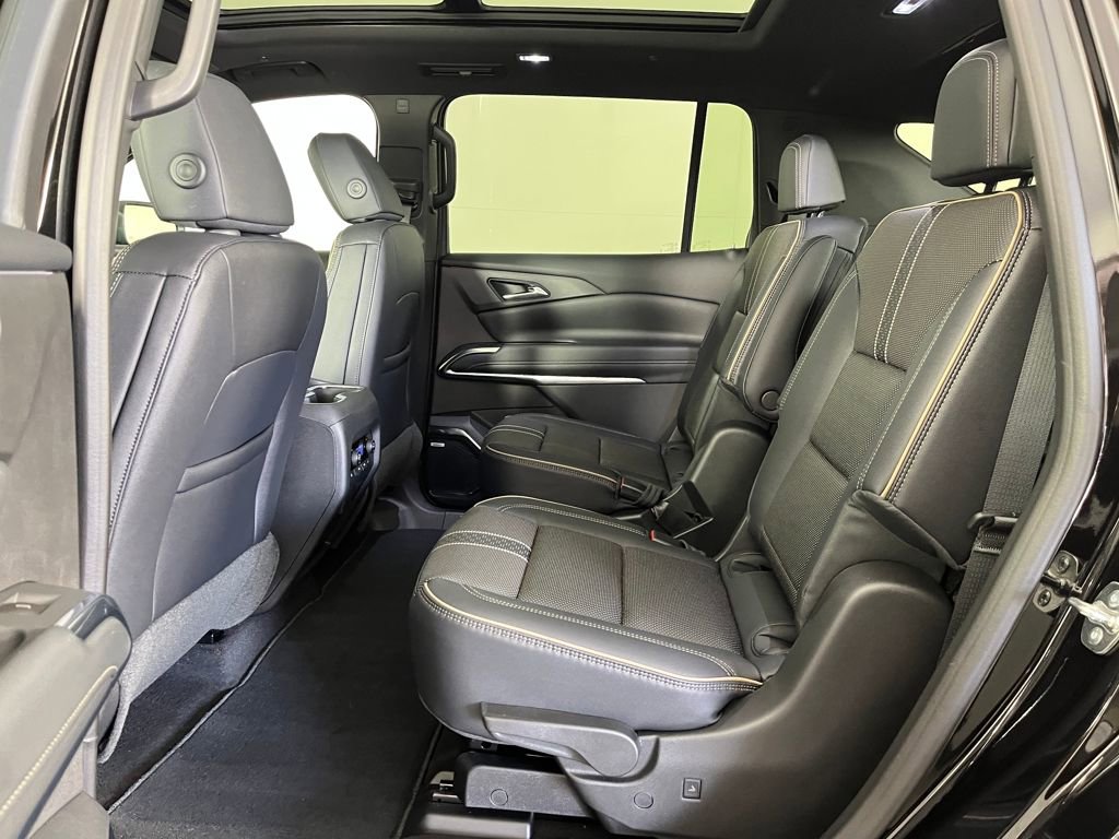 New 2026 Chevrolet Traverse High Country image 11