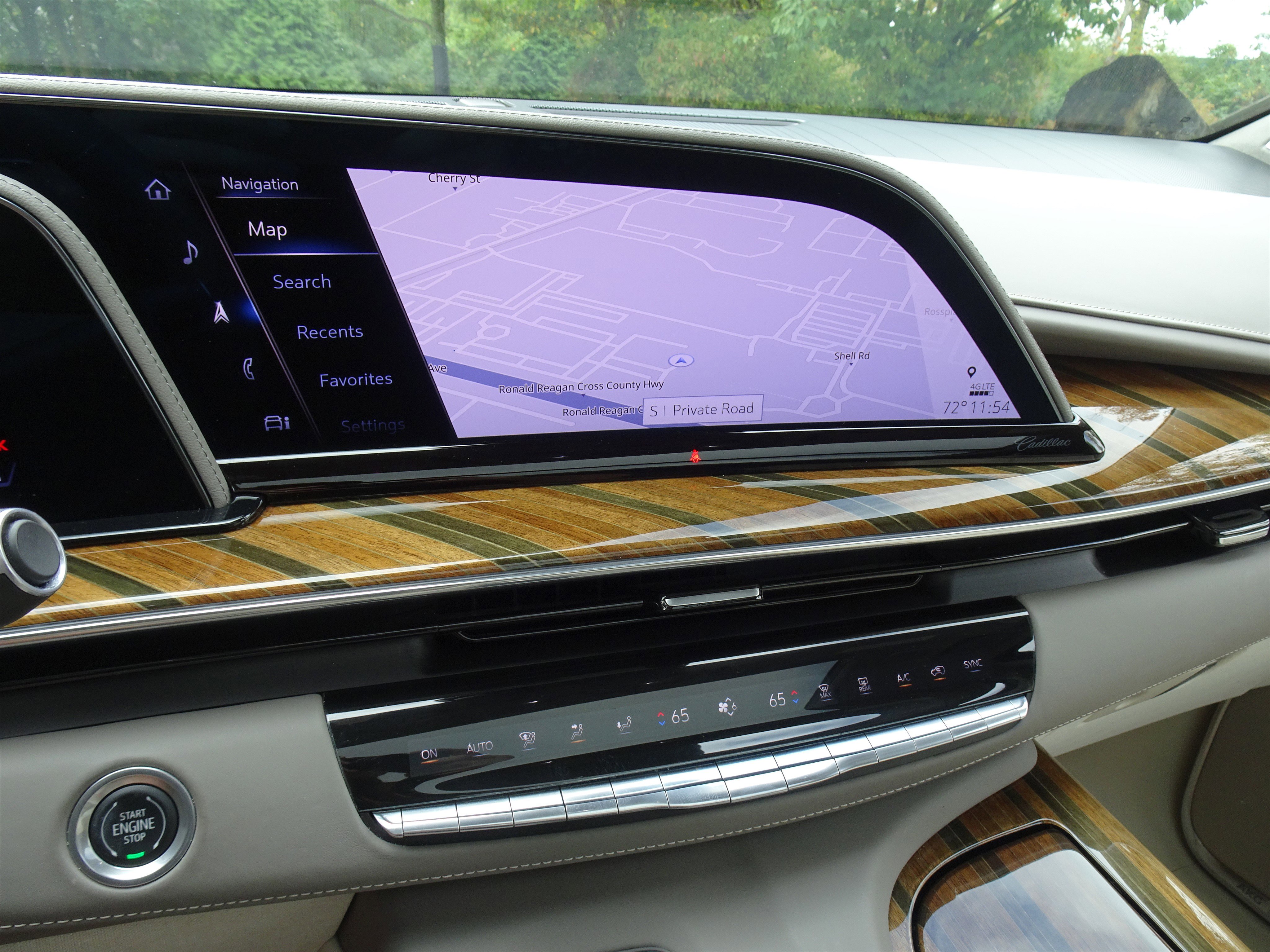 Used 2023 Cadillac Escalade Sport Platinum image 3