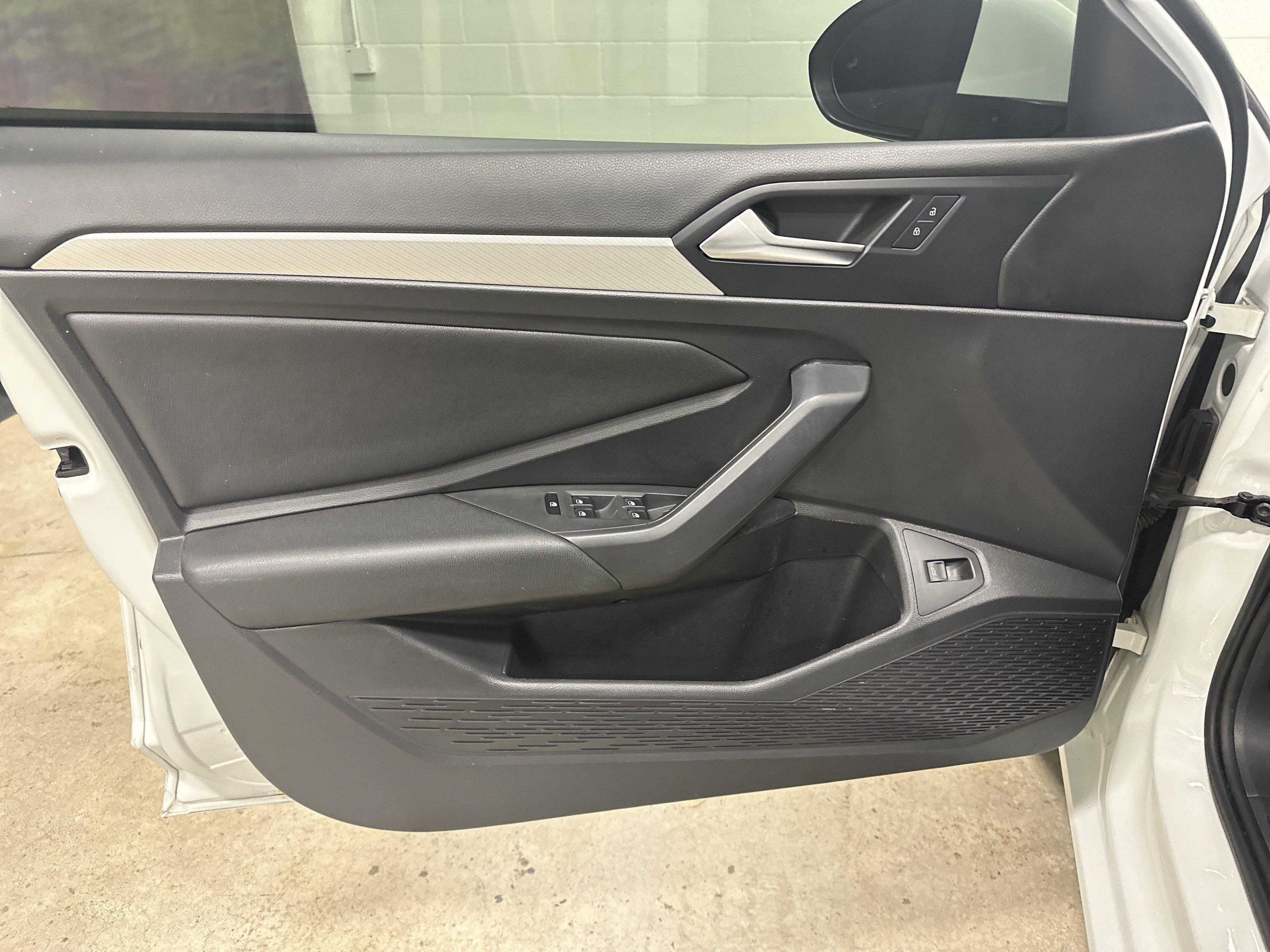 Used 2019 Volkswagen Jetta S w/ Driver Assistance Package image 11