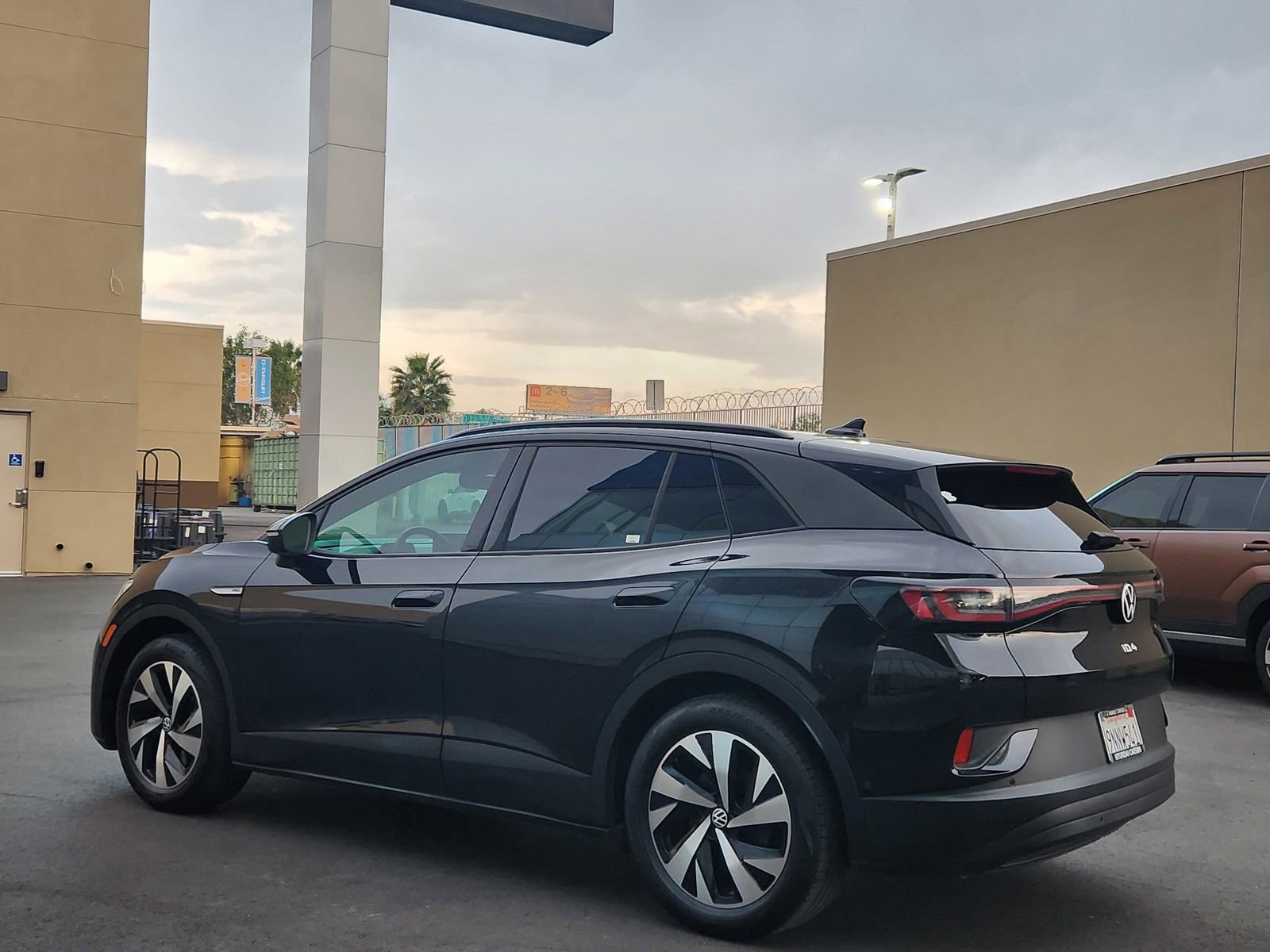 Used 2024 Volkswagen ID.4 Pro image 29