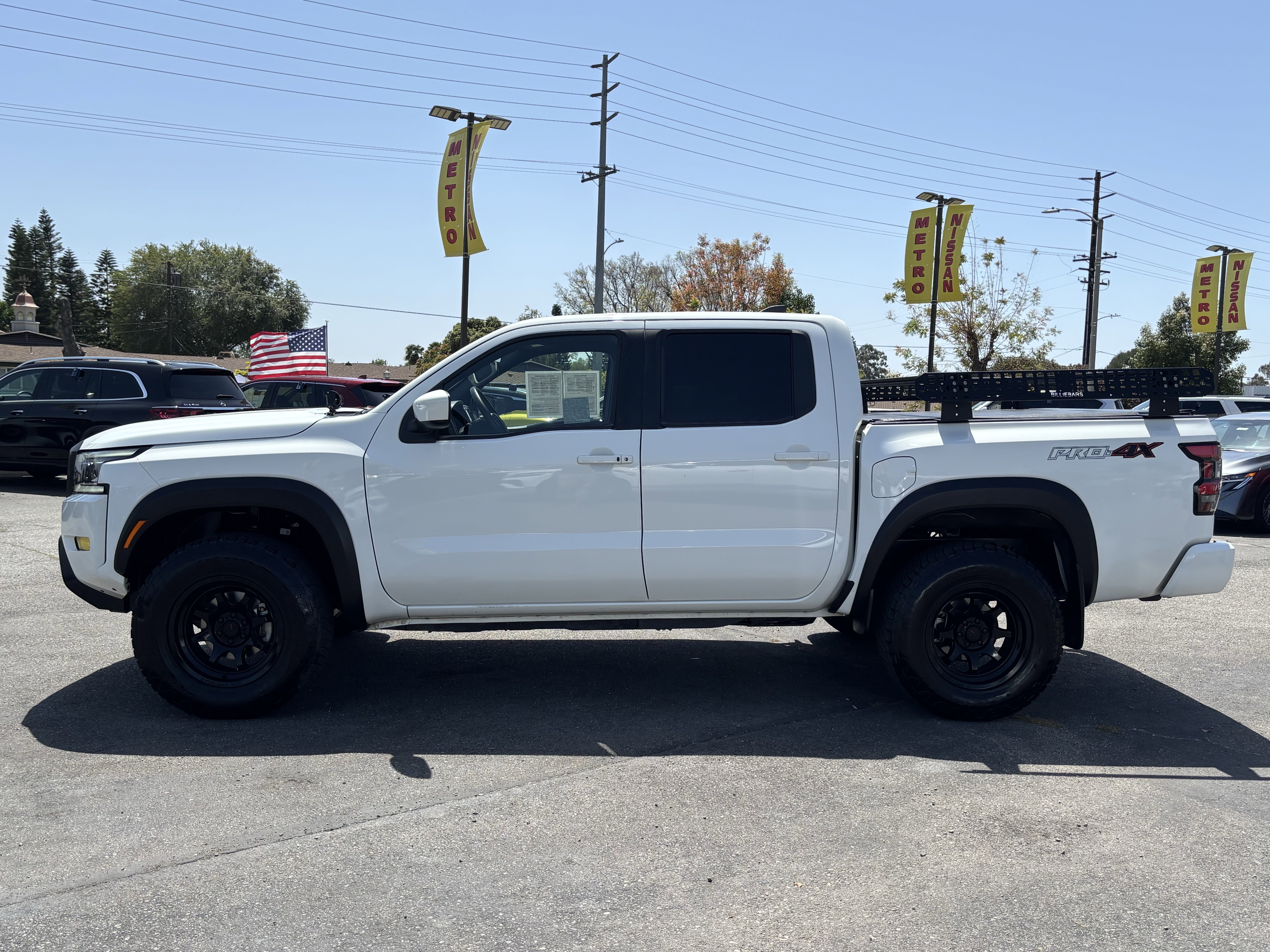 Used 2024 Nissan Frontier PRO-4X w/ Technology Package AWD/4WD image 6
