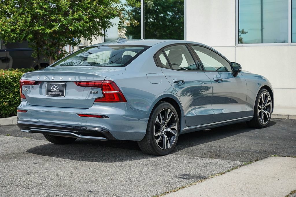 Used 2024 Volvo S60 B5 Plus image 6