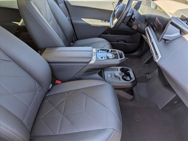 Used 2024 BMW iX xDrive50 w/ Convenience Package AWD/4WD image 23