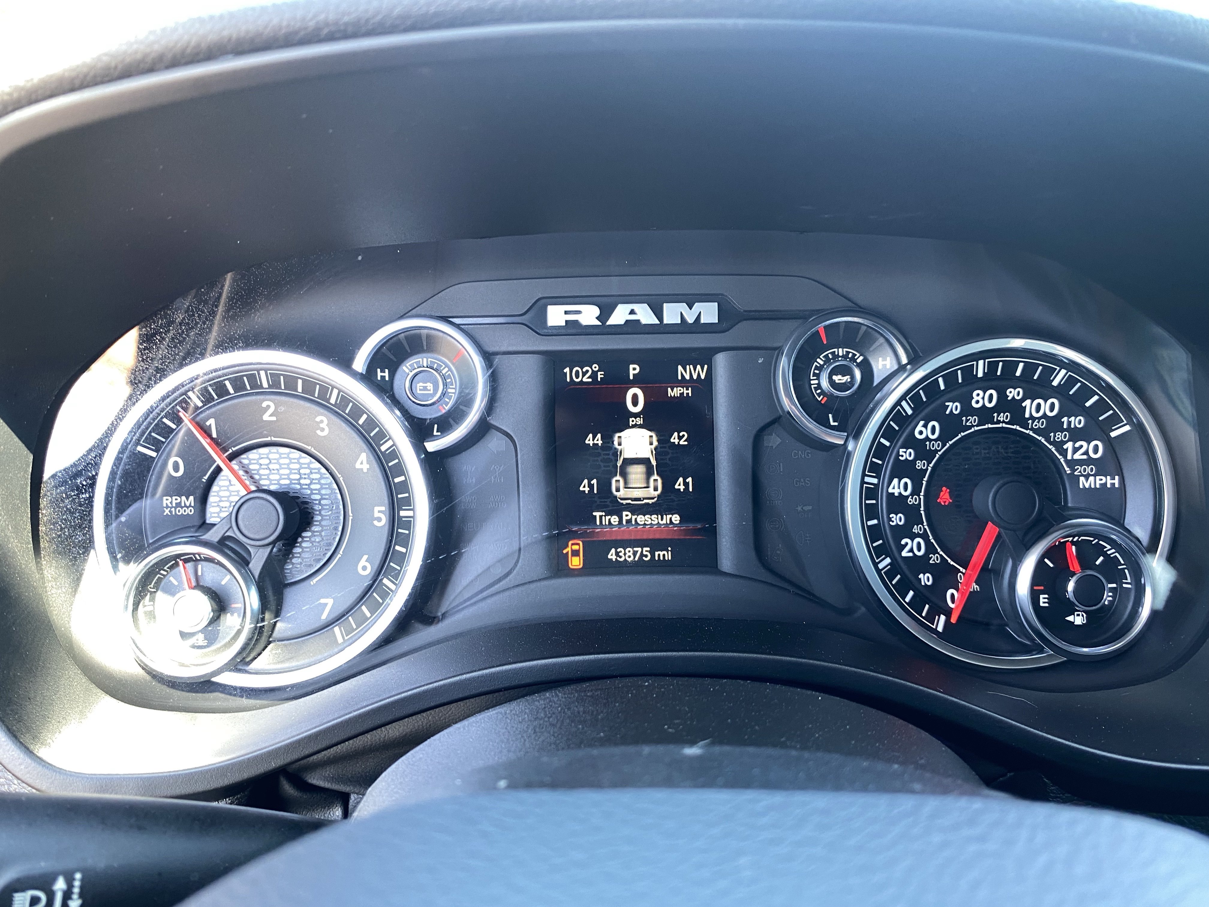 Used 2023 RAM 1500 Big Horn AWD/4WD image 30