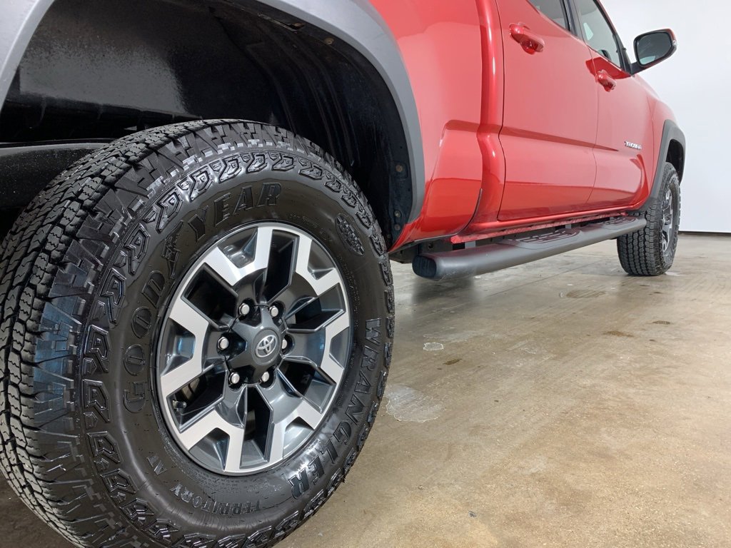 Used 2019 Toyota Tacoma TRD Sport image 9