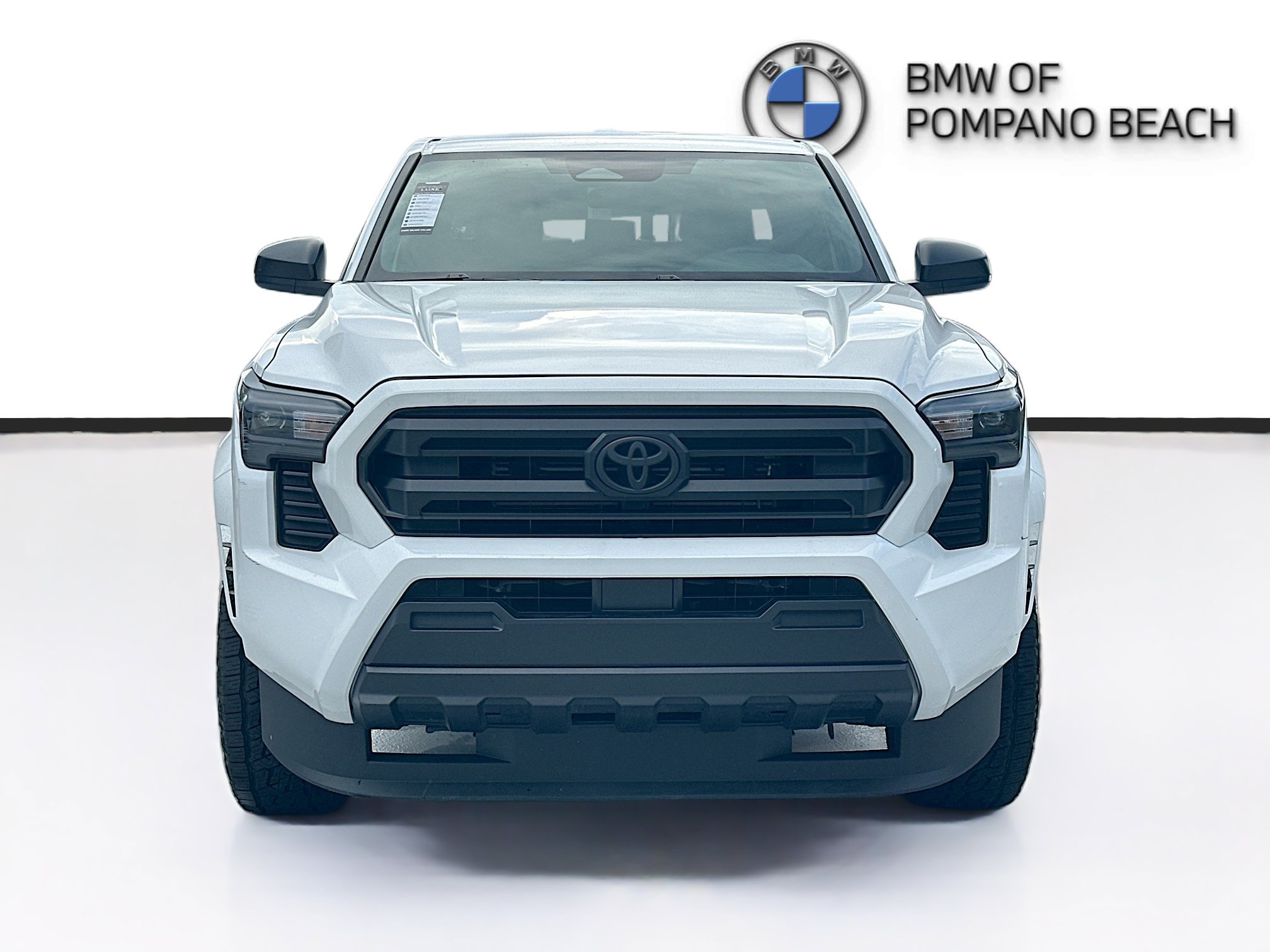 Used 2025 Toyota Tacoma SR RWD image 2