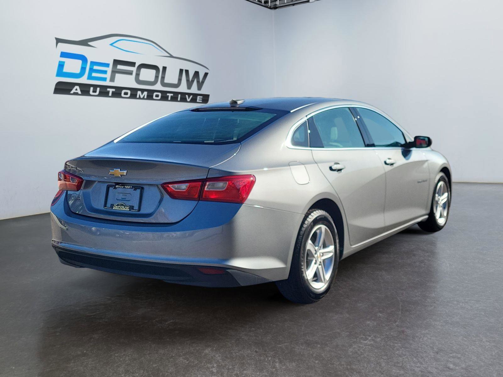Used 2023 Chevrolet Malibu LS w/ LPO, Floor Liner Package image 3