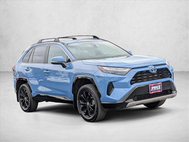 Used 2022 Toyota RAV4 SE w/ Convenience Package AWD/4WD image 4