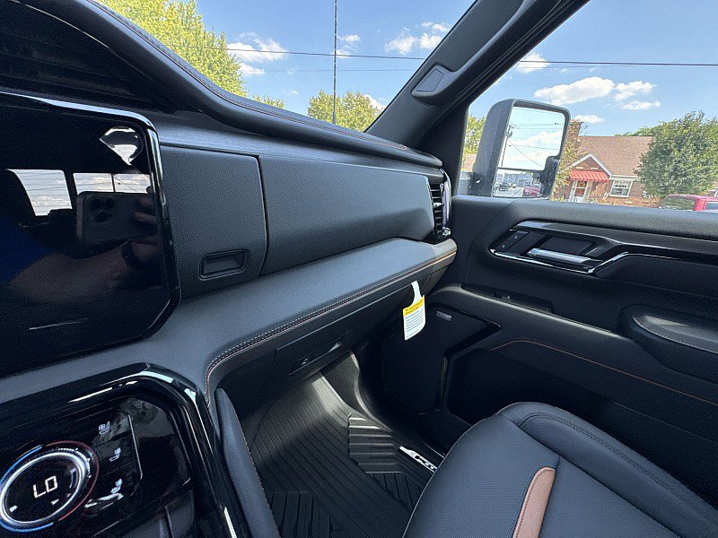 New 2026 GMC Sierra 2500 AT4 image 17