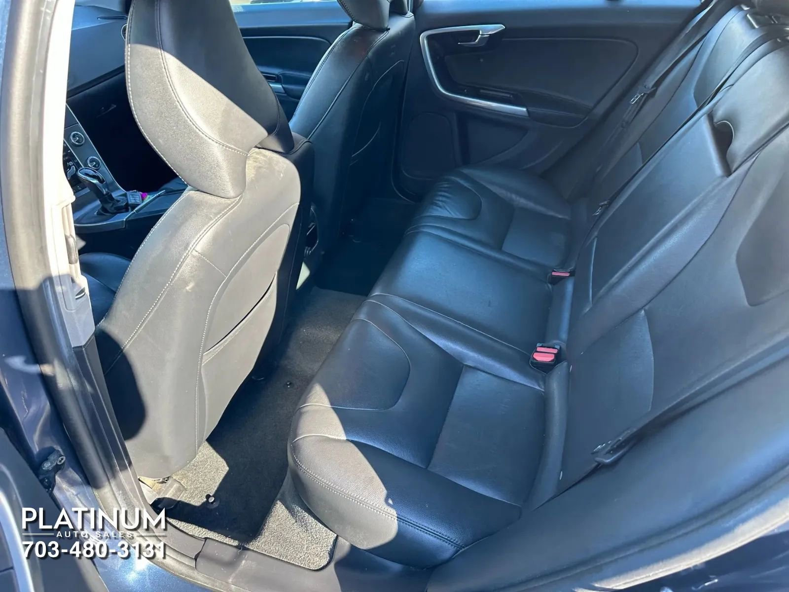 Used 2015 Volvo V60 T5 Premier image 12