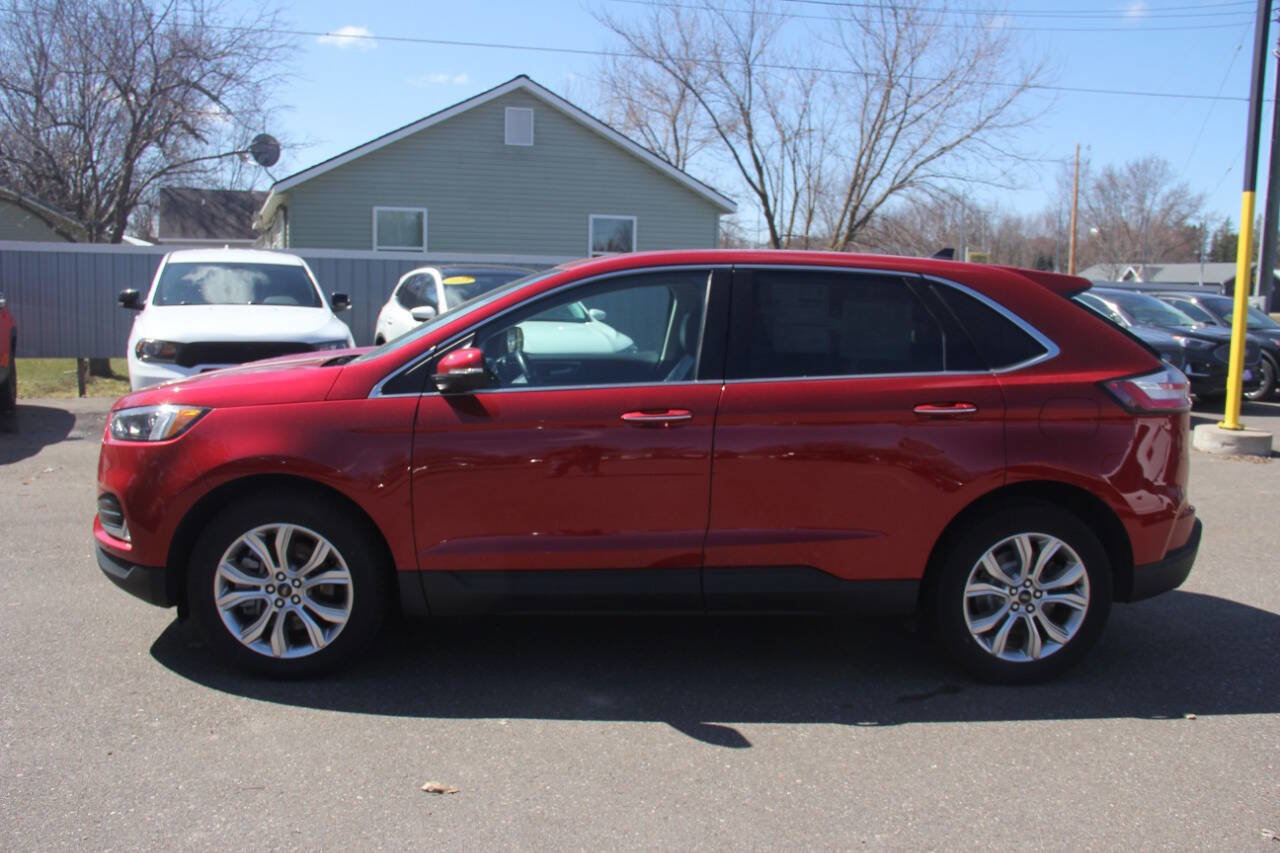 Certified 2024 Ford Edge Titanium AWD/4WD image 7