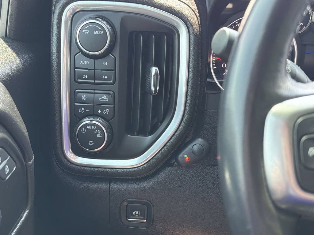 Used 2021 Chevrolet Silverado 1500 LT Trail Boss w/ Bed Protection Package AWD/4WD image 18