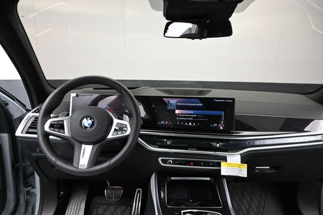 Used 2026 BMW X5 xDrive40i w/ M Sport Package AWD/4WD image 15