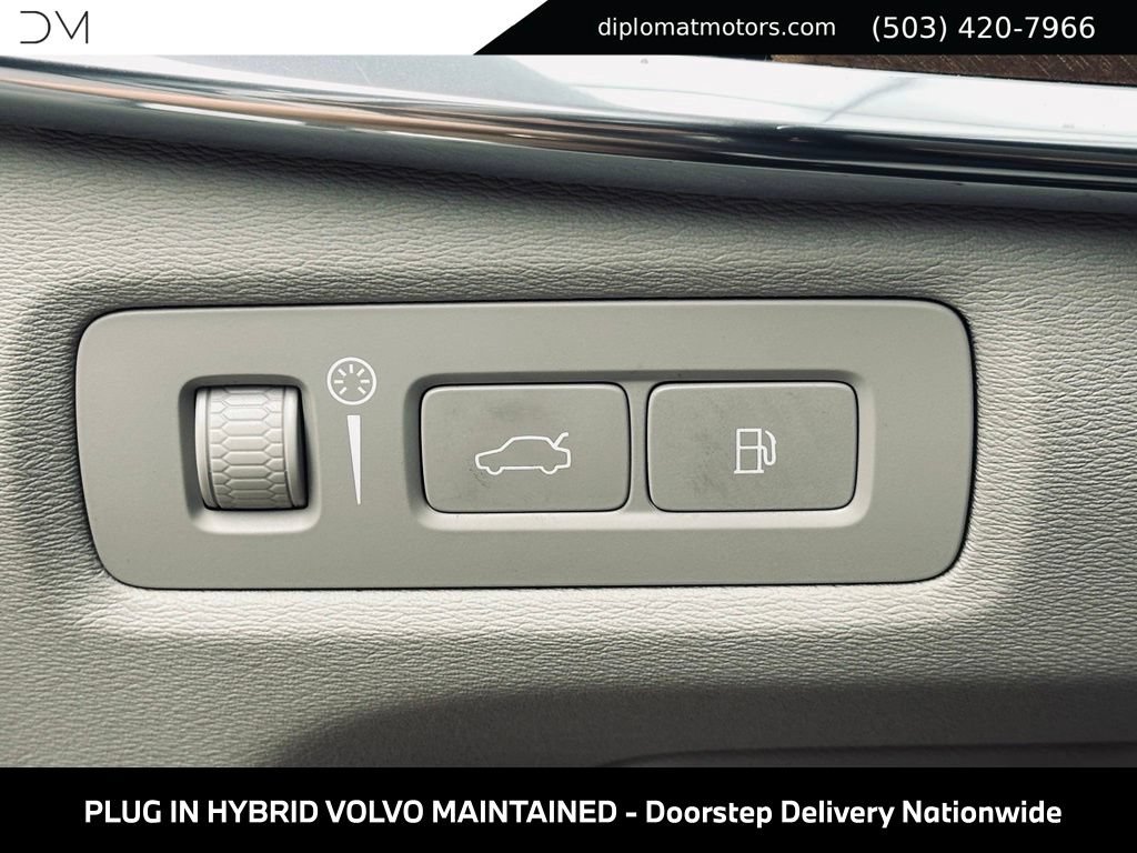 Used 2019 Volvo S90 T8 Inscription w/ Advanced Package AWD/4WD image 35