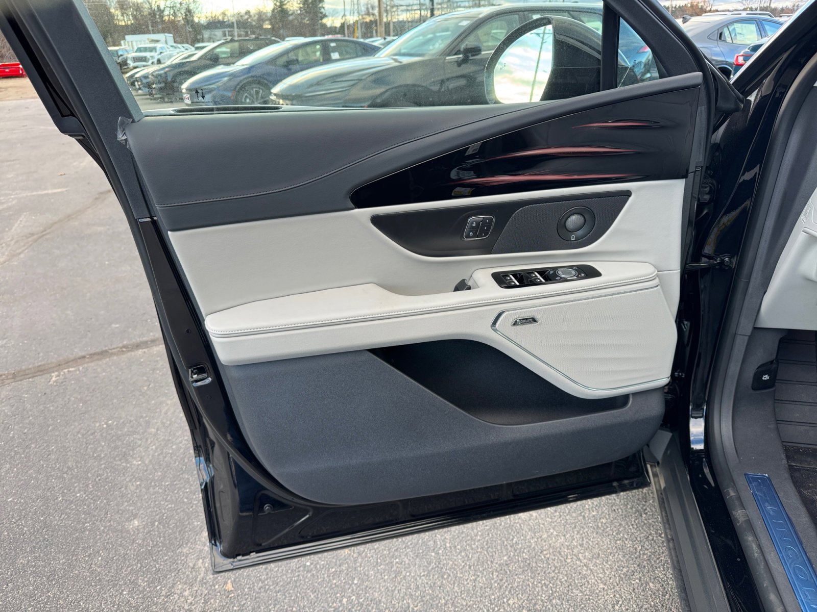 New 2026 Lincoln Nautilus Premier w/ Equipment Group 102A image 24