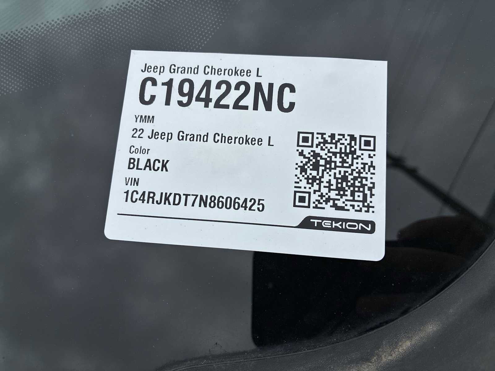 Used 2022 Jeep Grand Cherokee L Overland w/ Advanced Protech Group III image 35