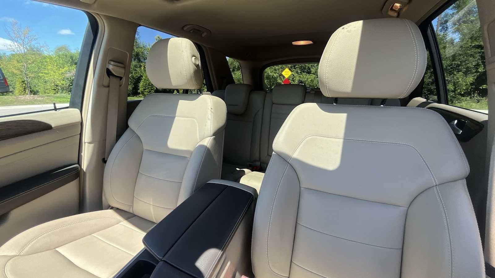 Used 2012 Mercedes-Benz ML 350 4MATIC image 10