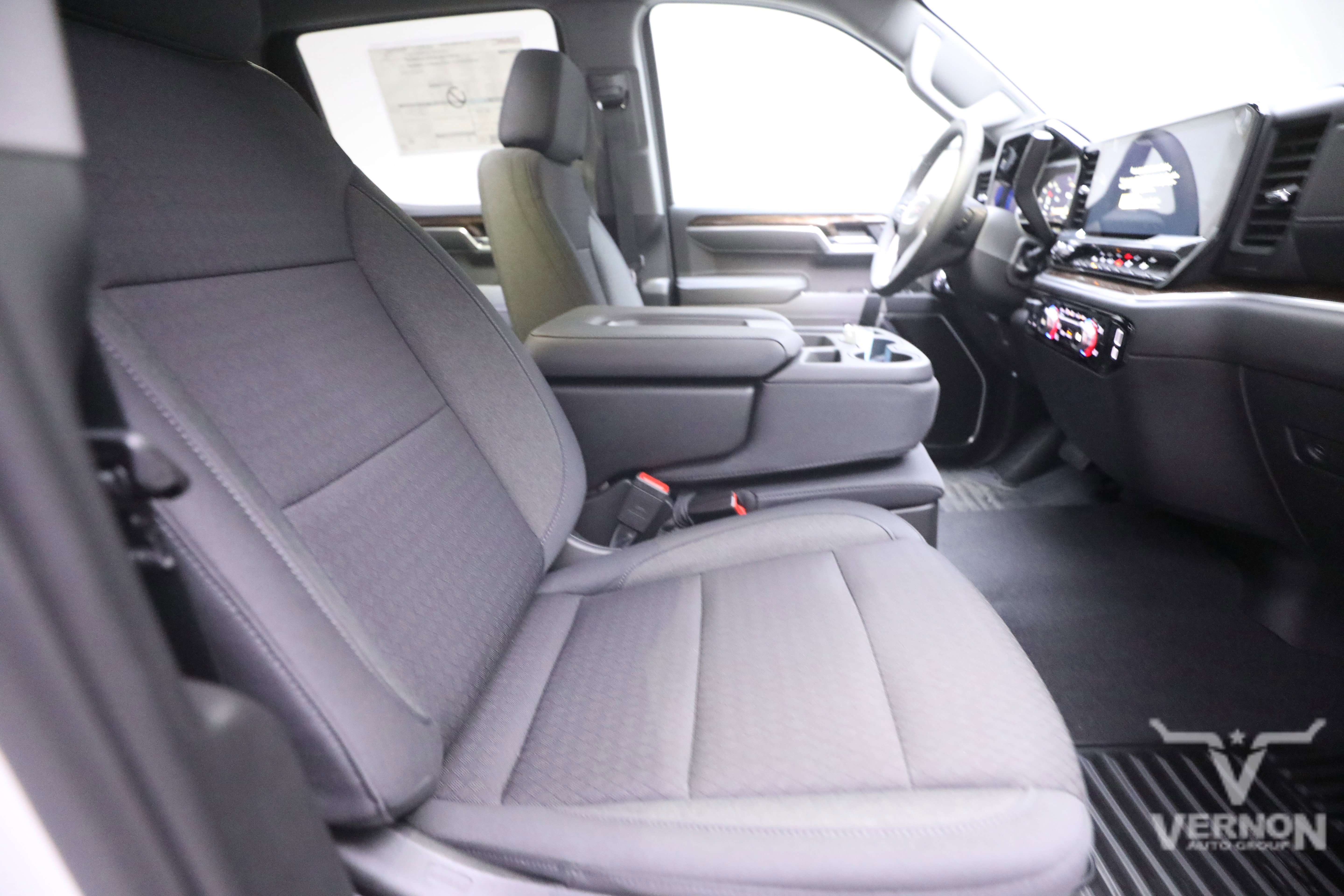 New 2026 GMC Sierra 1500 SLE image 11