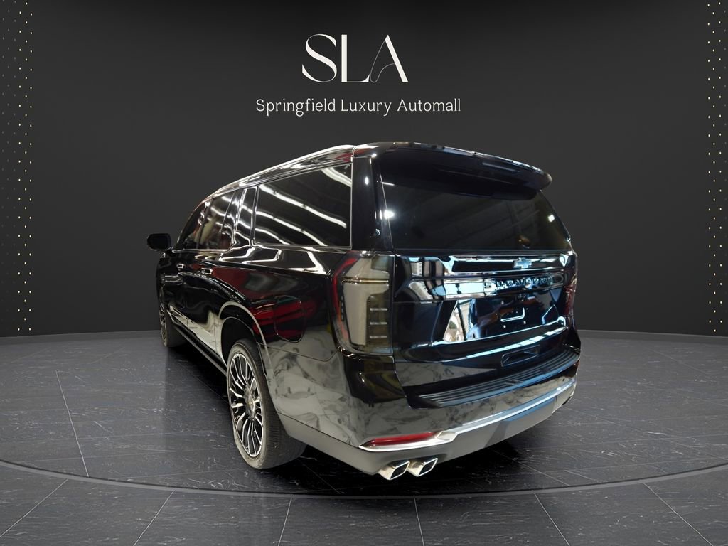 Used 2025 Chevrolet Suburban High Country image 10
