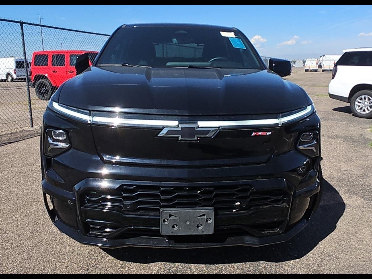 Used 2024 Chevrolet Silverado EV RST AWD/4WD image 15