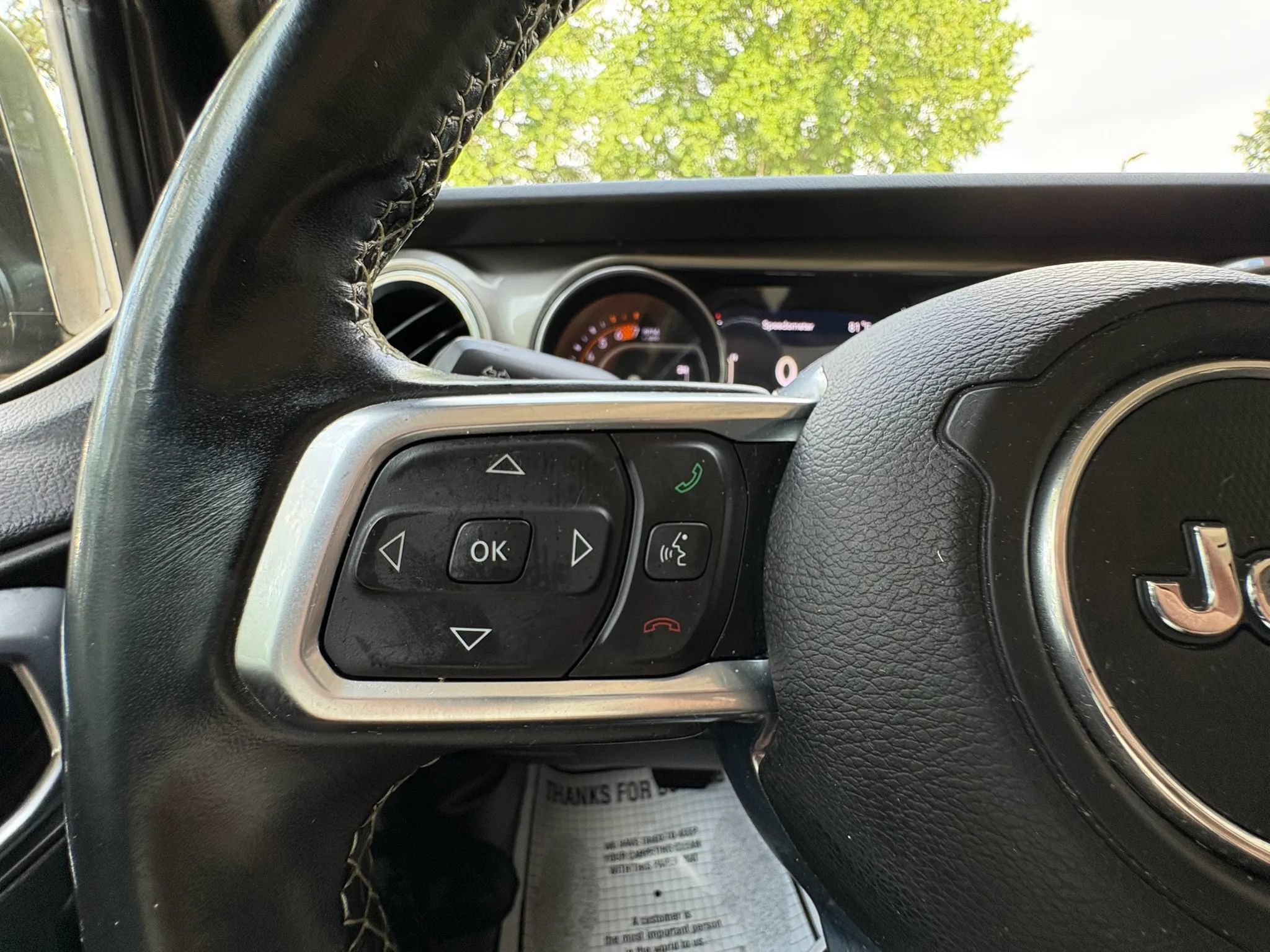Used 2019 Jeep Wrangler Unlimited Sahara w/ LED Lighting Group AWD/4WD image 35