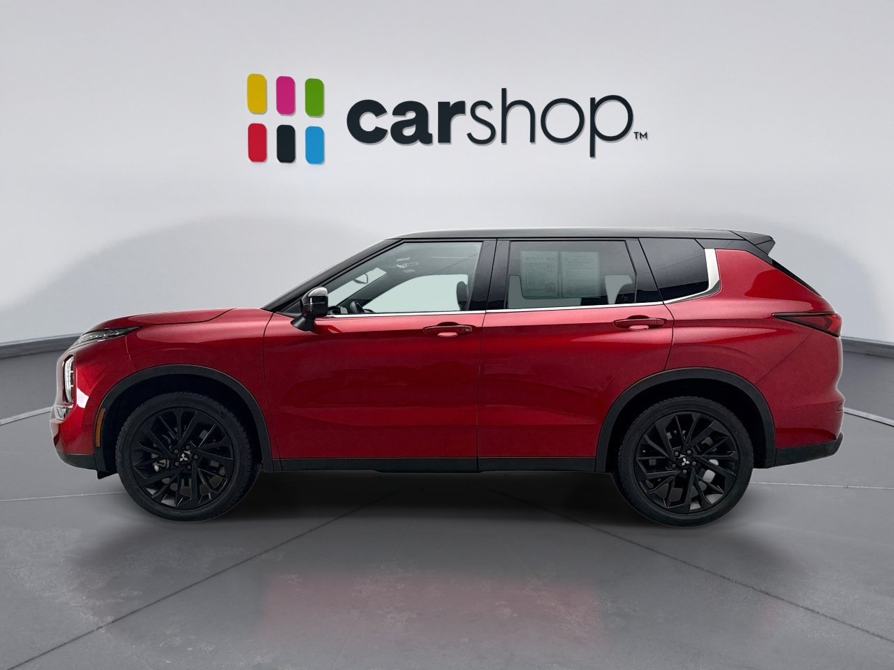 Used 2023 Mitsubishi Outlander SEL FWD image 2