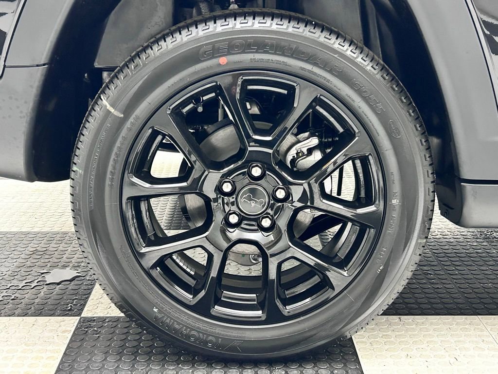 New 2026 Jeep Compass Latitude image 8