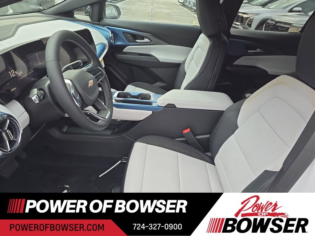 New 2026 Chevrolet Equinox EV LT image 4