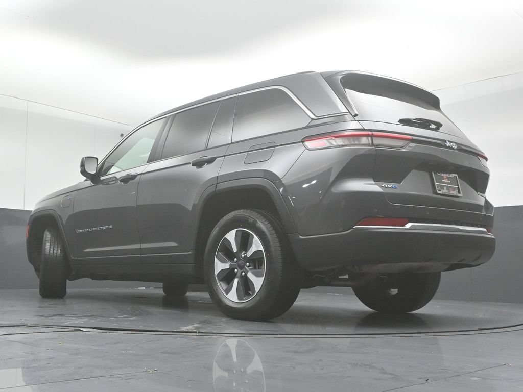 Used 2022 Jeep Grand Cherokee Limited 4xe AWD/4WD image 35