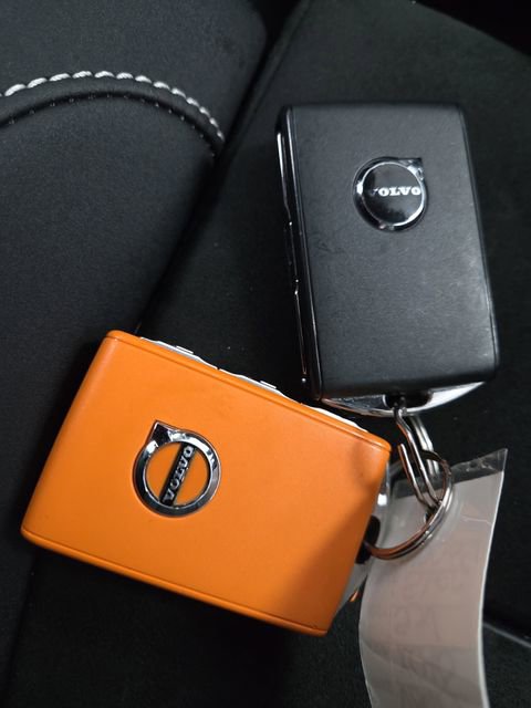 Used 2023 Volvo XC40 Recharge Ultimate image 30