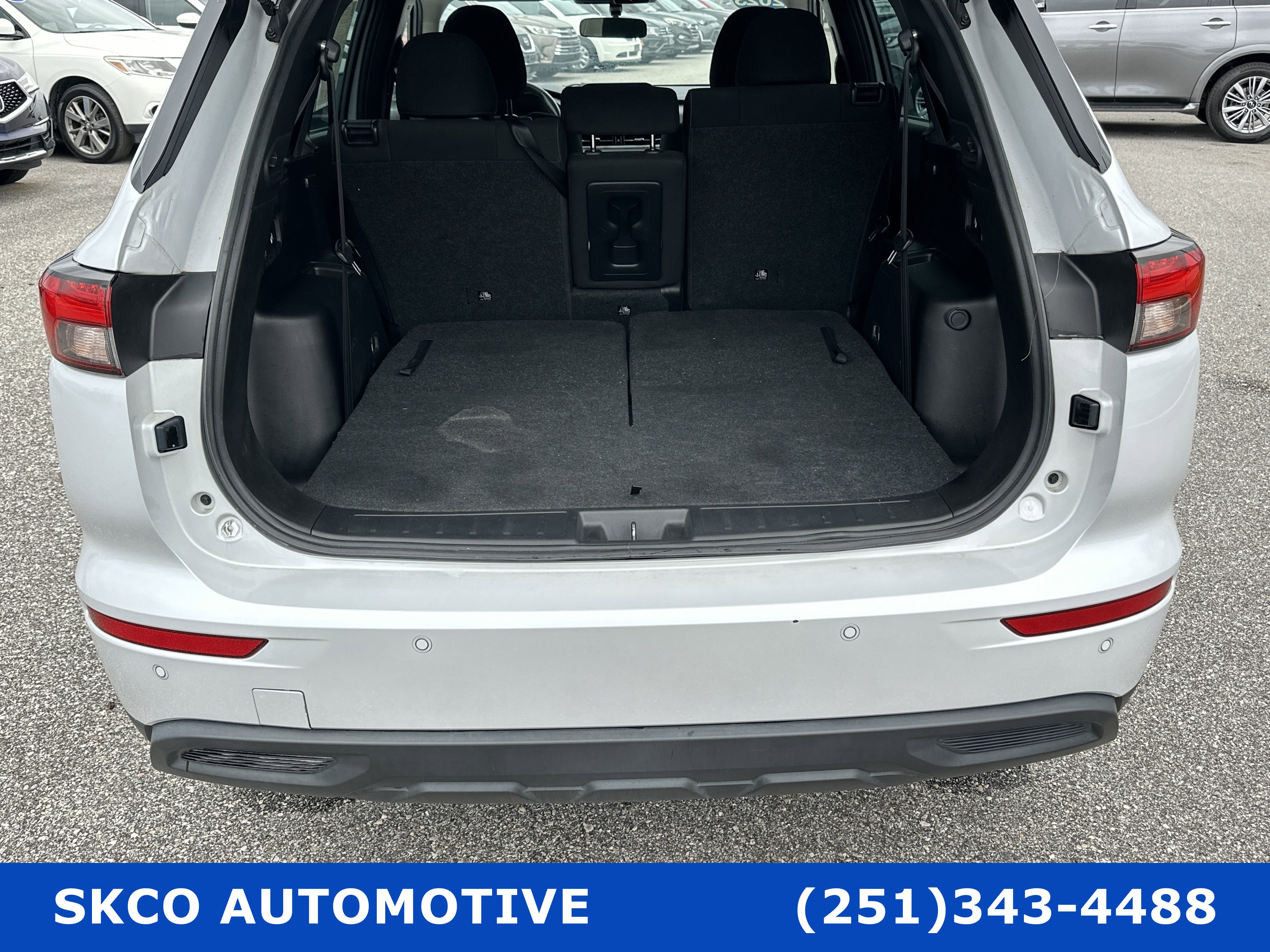 Used 2023 Mitsubishi Outlander ES FWD image 21