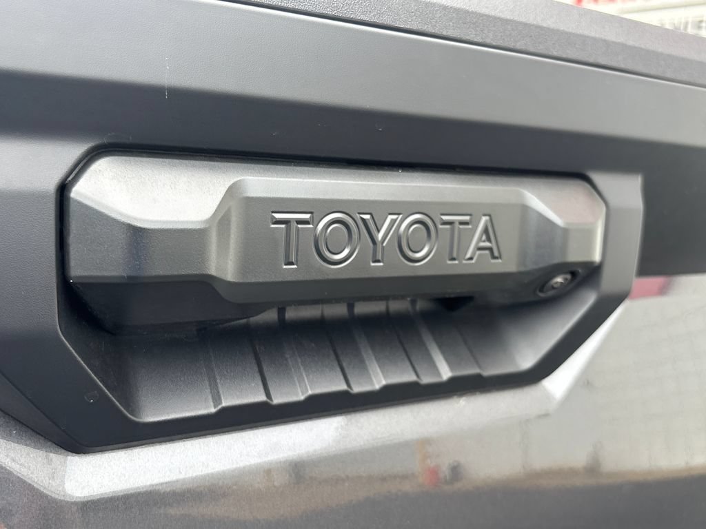 New 2026 Toyota Tundra SR5 RWD image 31