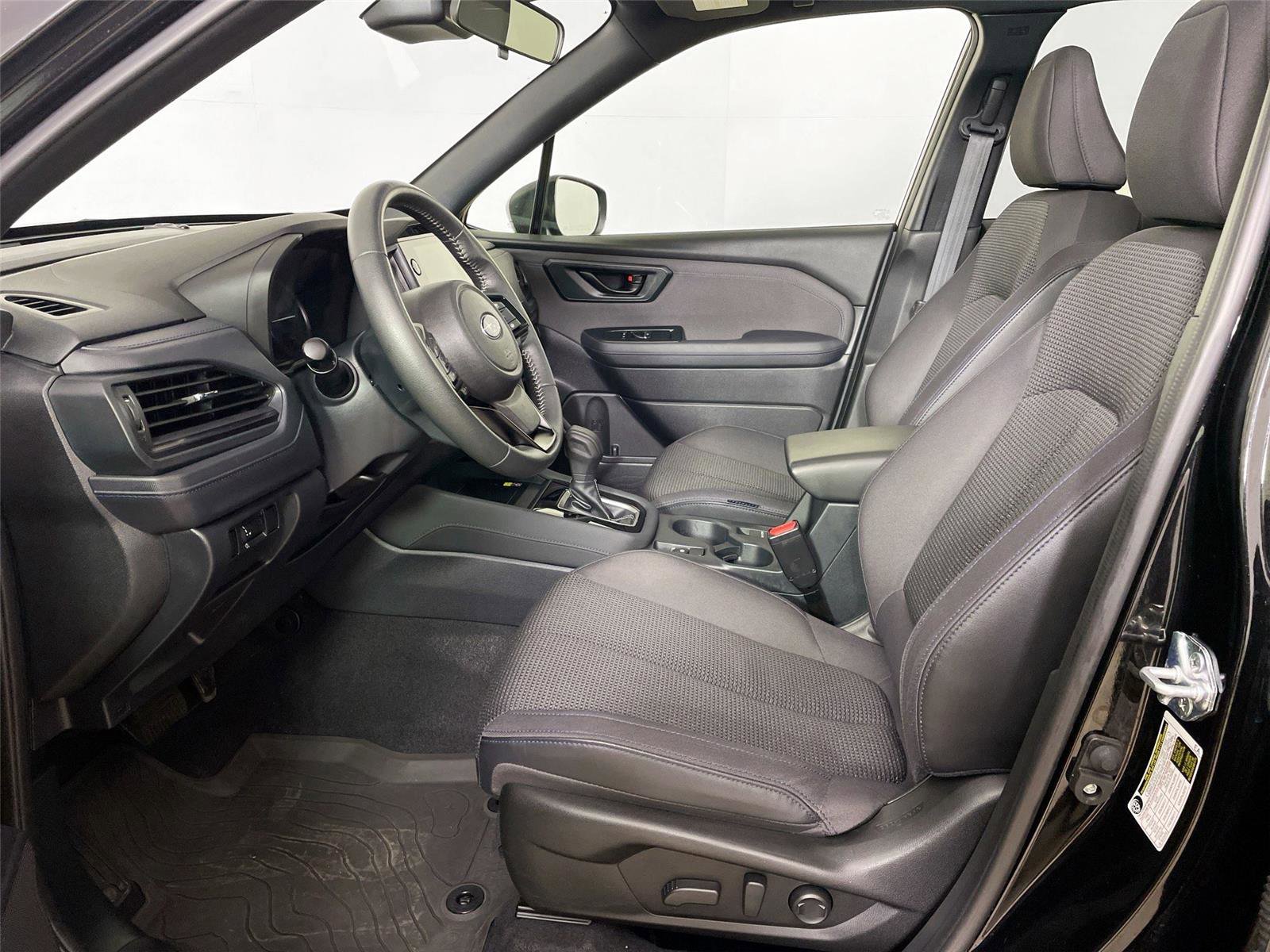 Used 2025 Subaru Forester Premium image 5