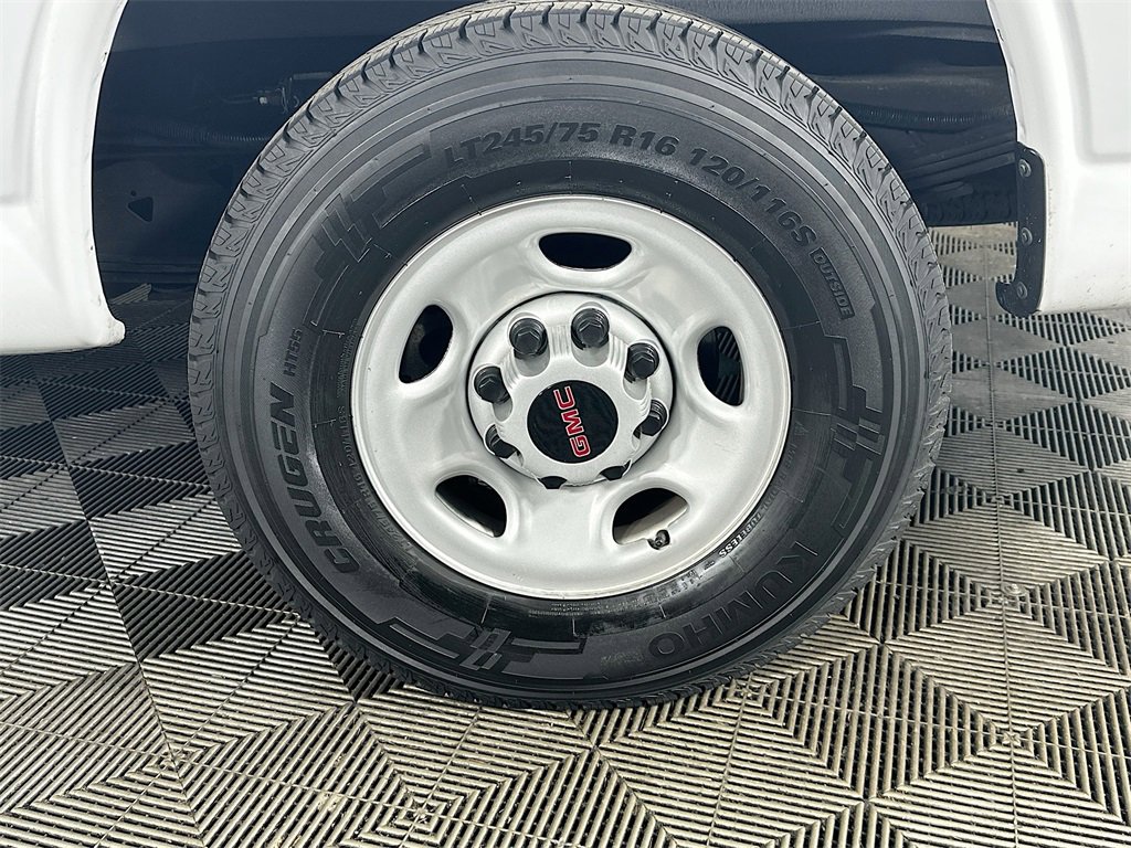Used 2023 GMC Savana 2500 w/ Driver Convenience Package image 34