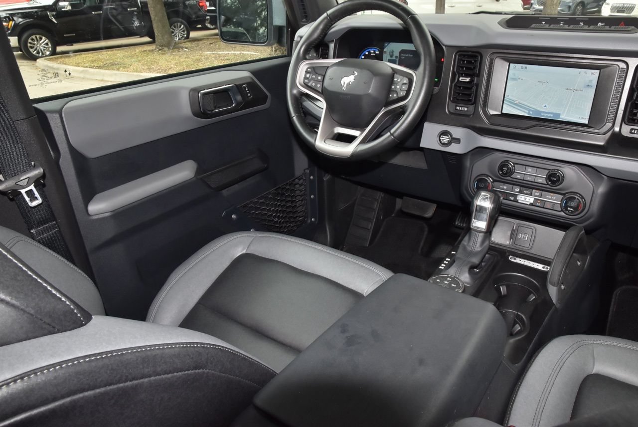 Certified 2023 Ford Bronco Big Bend w/ Sasquatch Package AWD/4WD image 15