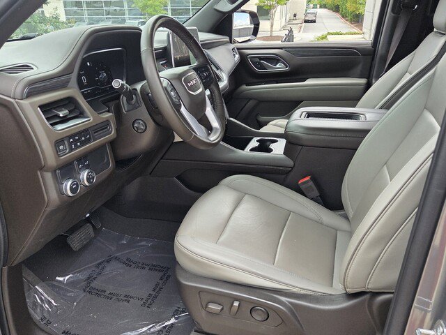 Used 2022 GMC Yukon SLT w/ SLT Luxury Package RWD image 13