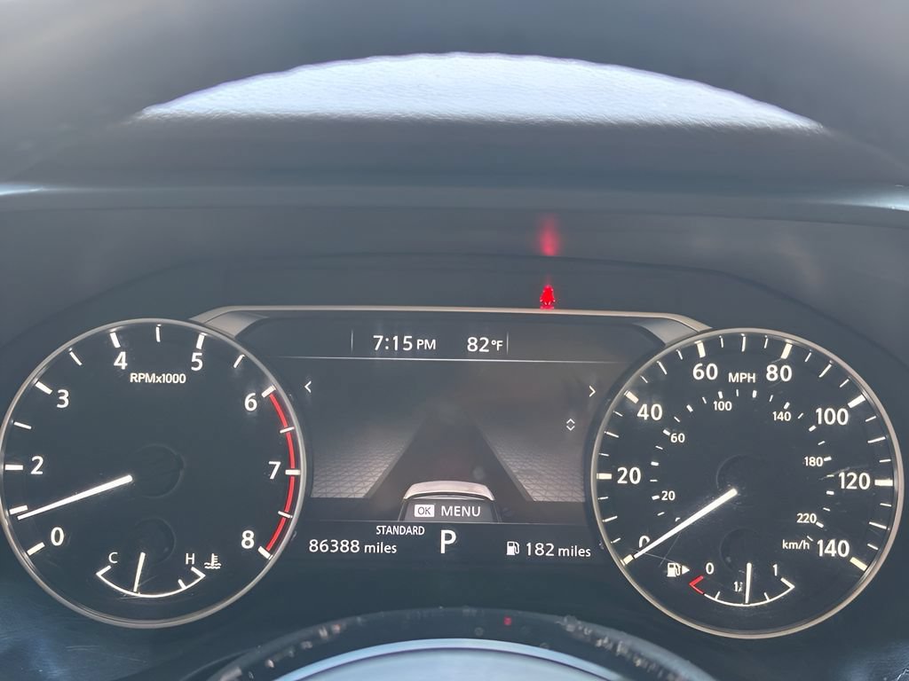 Used 2022 Nissan Rogue SV w/ SV Premium Package FWD image 16