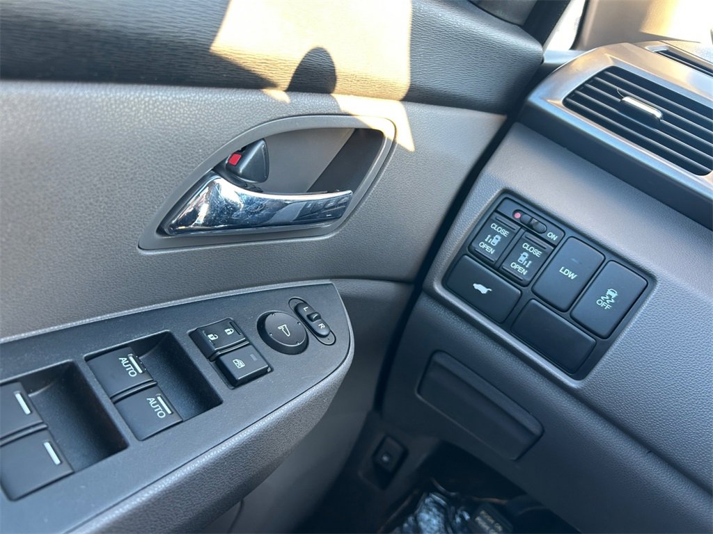 Used 2015 Honda Odyssey EX-L image 28