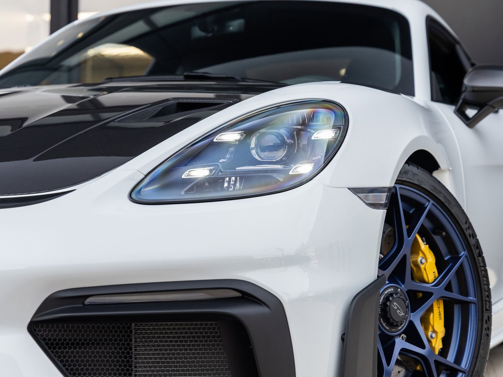 Used 2025 Porsche 718 Cayman GT4 RS image 24