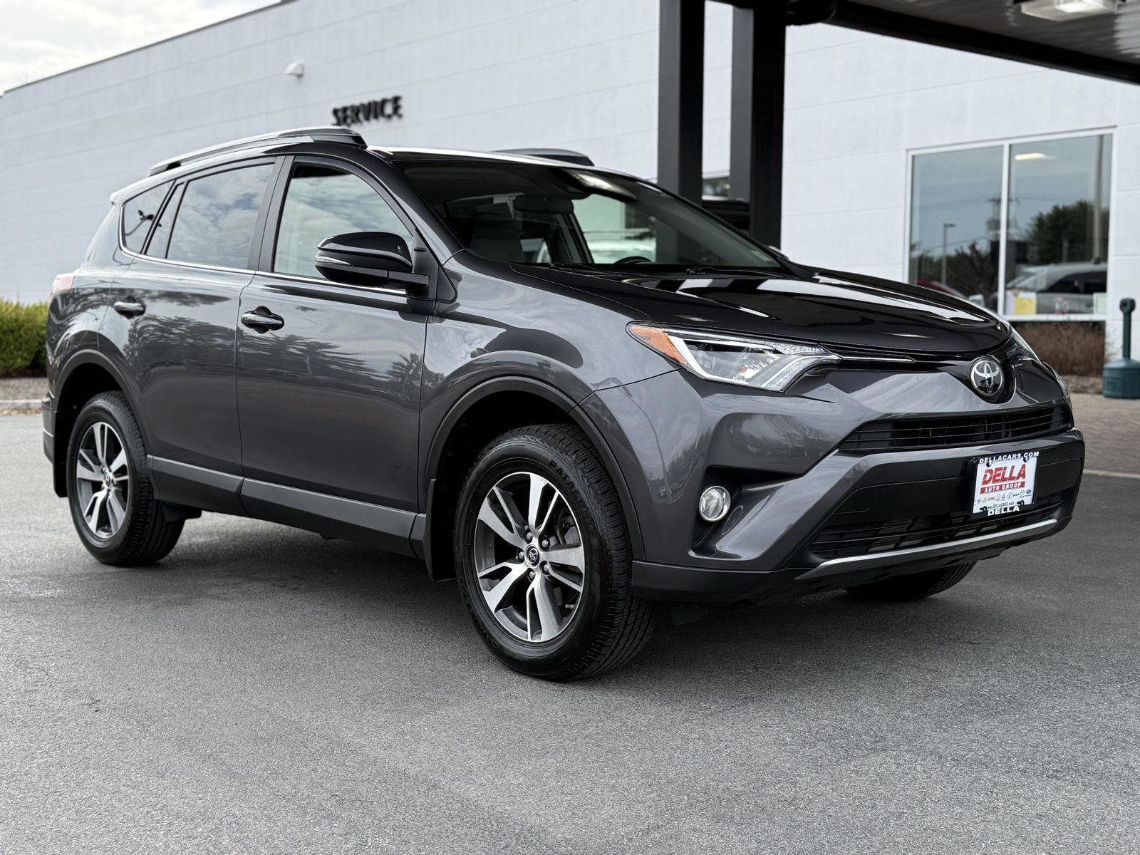 Used 2018 Toyota RAV4 XLE w/ Plus Extra Value Package image 3