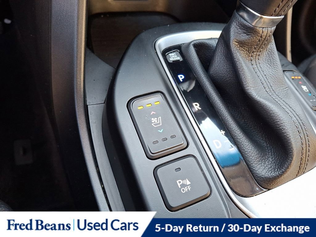 Used 2017 Hyundai Santa Fe Sport w/ 2.4L Tech Package 04 image 28
