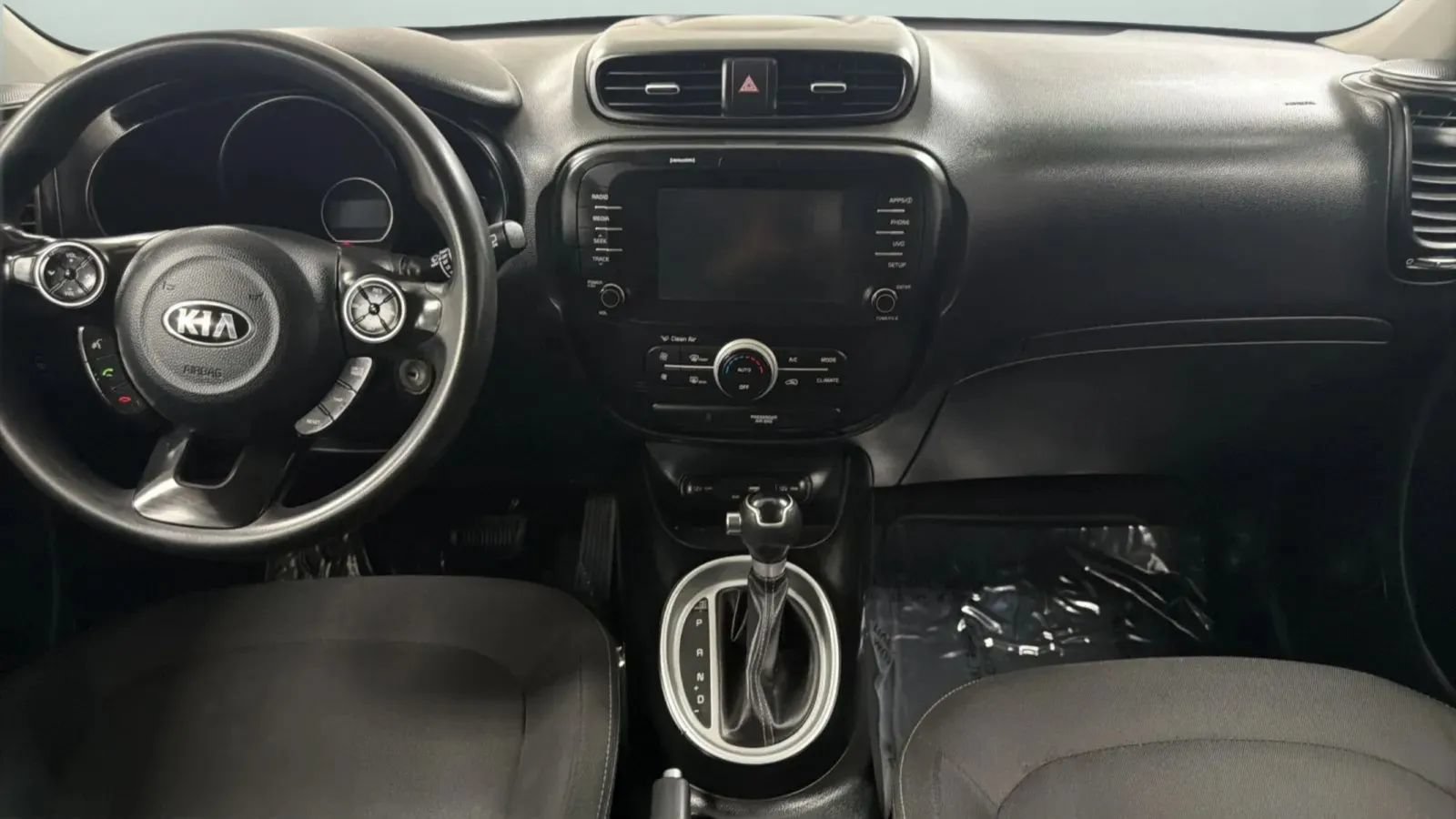 Used 2019 Kia Soul + FWD image 16
