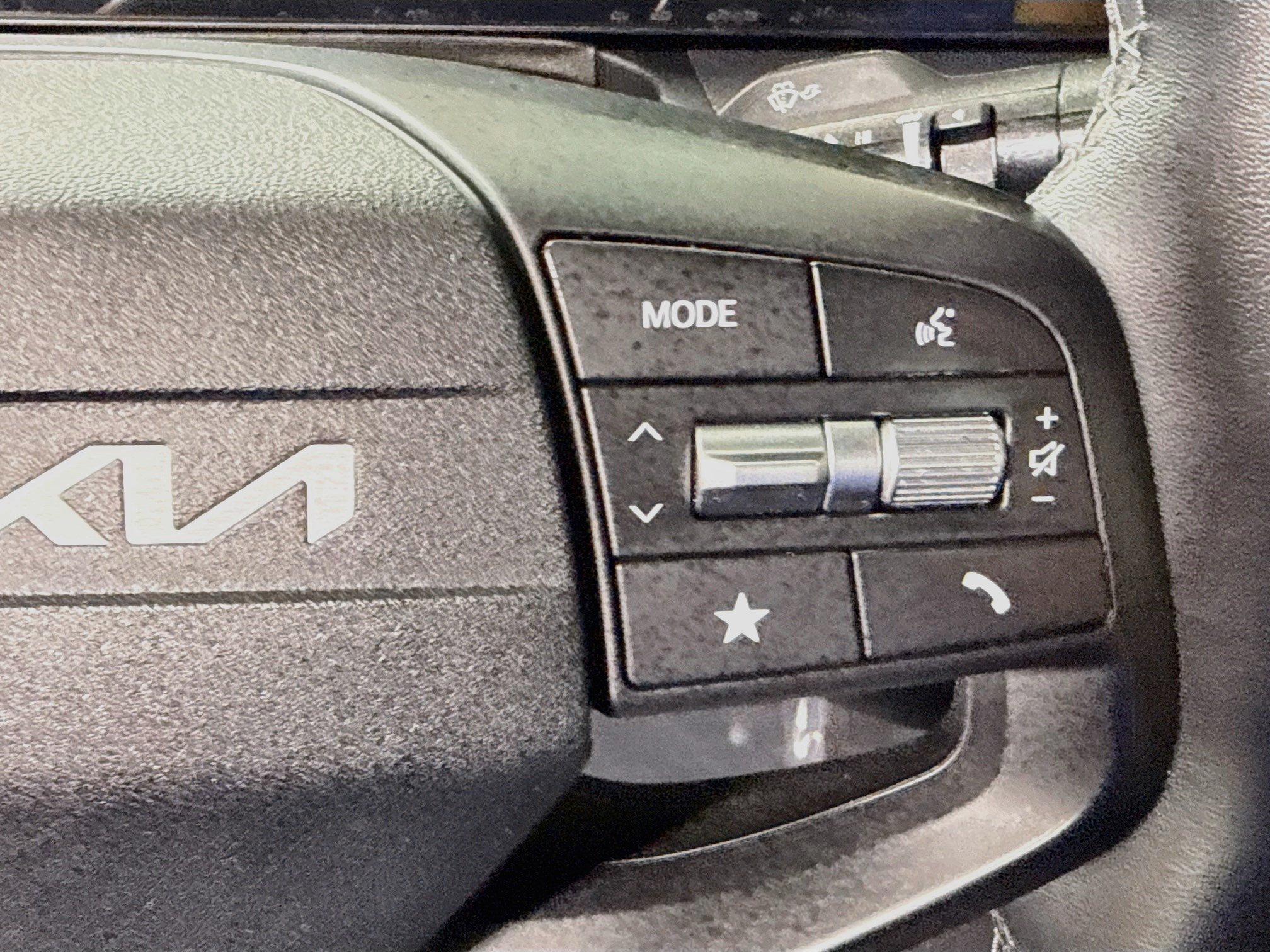 Used 2025 Kia K4 EX FWD image 15