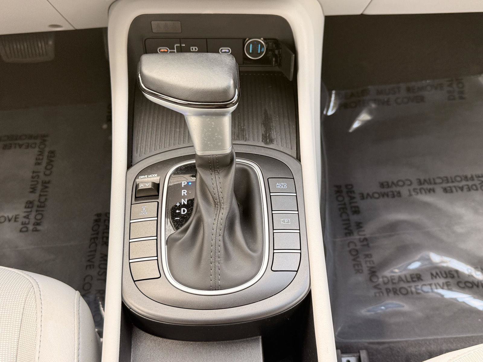 Used 2024 Hyundai Kona SEL AWD/4WD image 28