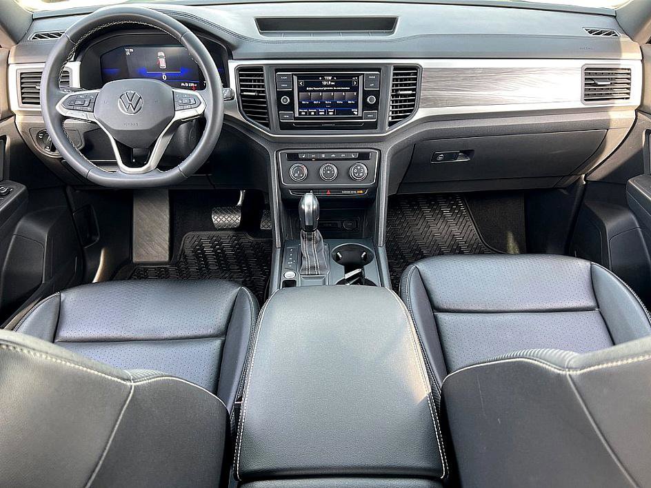 Used 2023 Volkswagen Atlas Cross Sport SE image 9