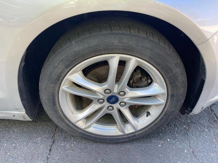 Used 2018 Ford Fusion SE image 19