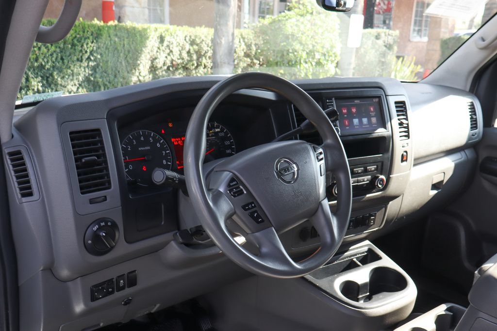Used 2020 Nissan NV 2500 SV RWD image 22